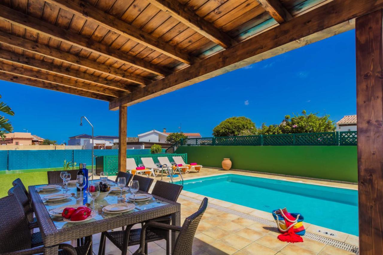 Villa Sherry By *